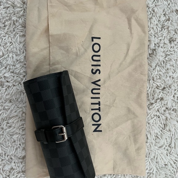 Damier Graphite 3 Watch Travel Case - Picture 14 of 14